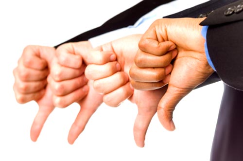 Handling Negative Feedbacks On Social Media